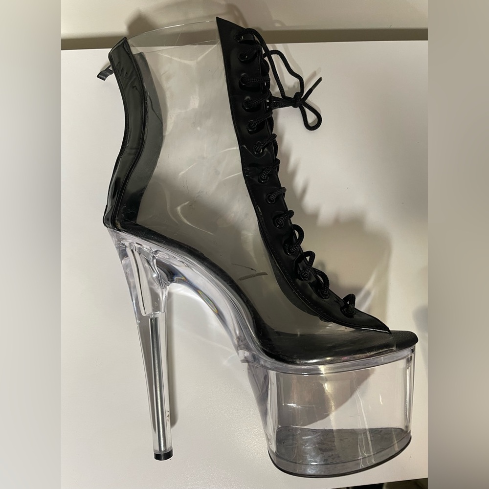 7 in Clear patent leather exotic boot size 10